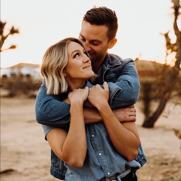 Meet your Posher, Tori - Picture 3 of 4